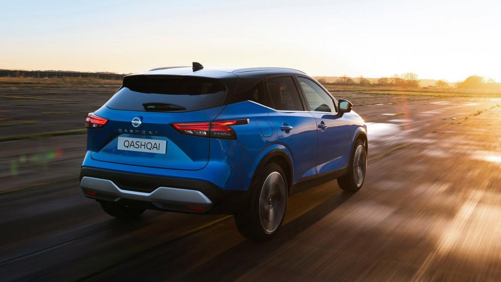 Toyota C-HR Vs Nissan Qashqai: Οι πρωταθλητές των C-SUV στην Ελλάδα